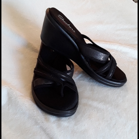 skechers rumblers happy dayz